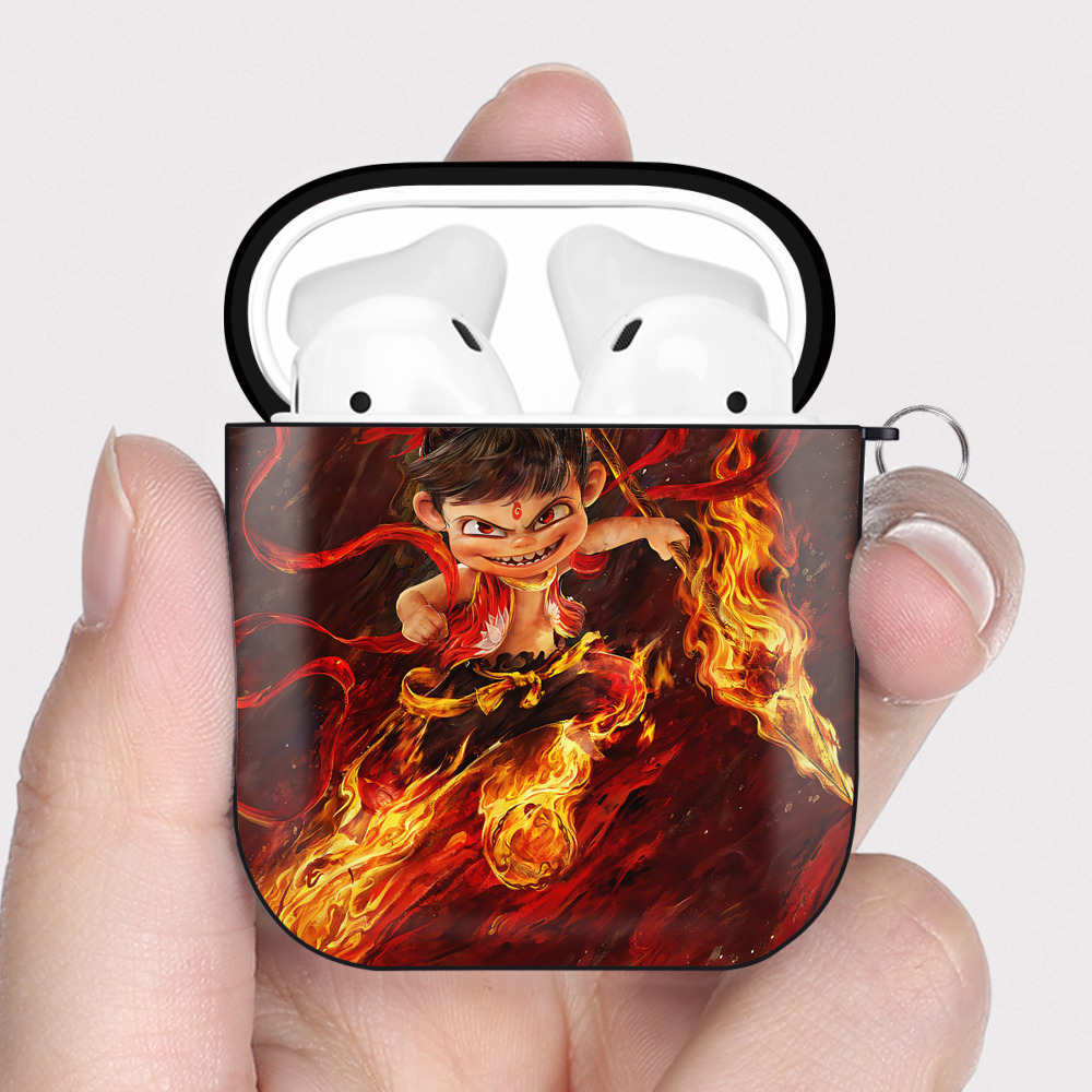 （画像用） Ne Zha 2 ナタ 魔童の大暴れ AirPods 第2世代保護ケース ハードシェル ブラック 耐衝撃・防指紋・カラビナ付き