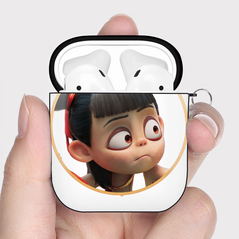 （画像用） Ne Zha 2 ナタ 魔童の大暴れ AirPods 第2世代保護ケース ハードシェル ブラック 耐衝撃・防指紋・カラビナ付き