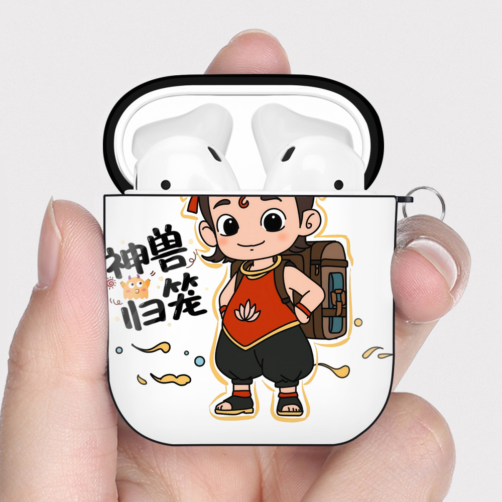 （画像用） Ne Zha 2 ナタ 魔童の大暴れ AirPods 第2世代保護ケース ハードシェル ブラック 耐衝撃・防指紋・カラビナ付き