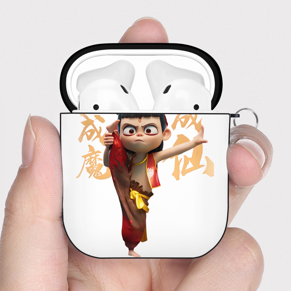 （画像用） Ne Zha 2 ナタ 魔童の大暴れ AirPods 第2世代保護ケース ハードシェル ブラック 耐衝撃・防指紋・カラビナ付き