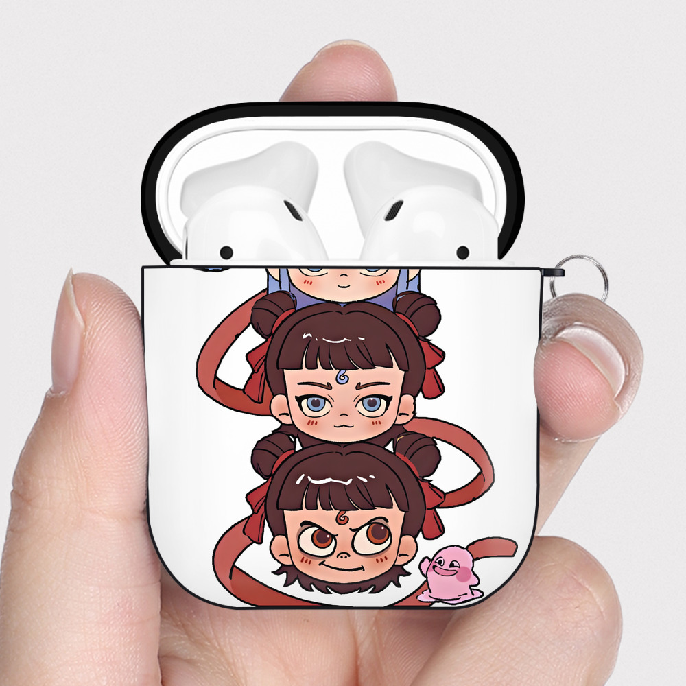 （画像用） Ne Zha 2 ナタ 魔童の大暴れ AirPods 第2世代保護ケース ハードシェル ブラック 耐衝撃・防指紋・カラビナ付き