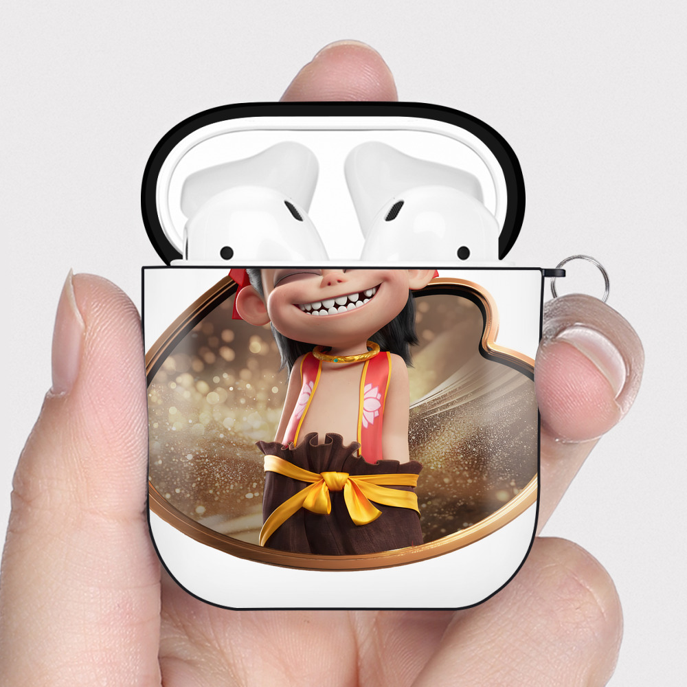 （画像用） Ne Zha 2 ナタ 魔童の大暴れ AirPods 第2世代保護ケース ハードシェル ブラック 耐衝撃・防指紋・カラビナ付き