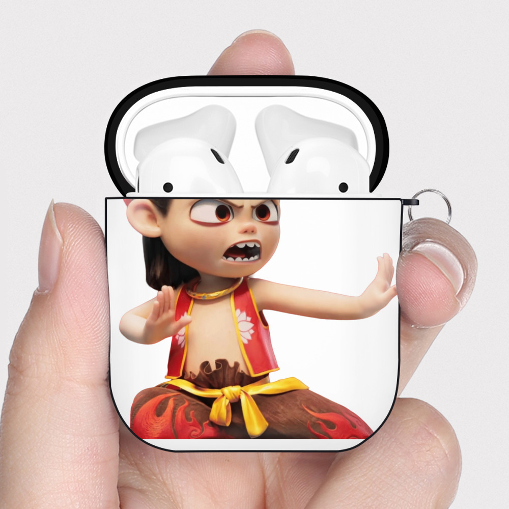 （画像用） Ne Zha 2 ナタ 魔童の大暴れ AirPods 第2世代保護ケース ハードシェル ブラック 耐衝撃・防指紋・カラビナ付き