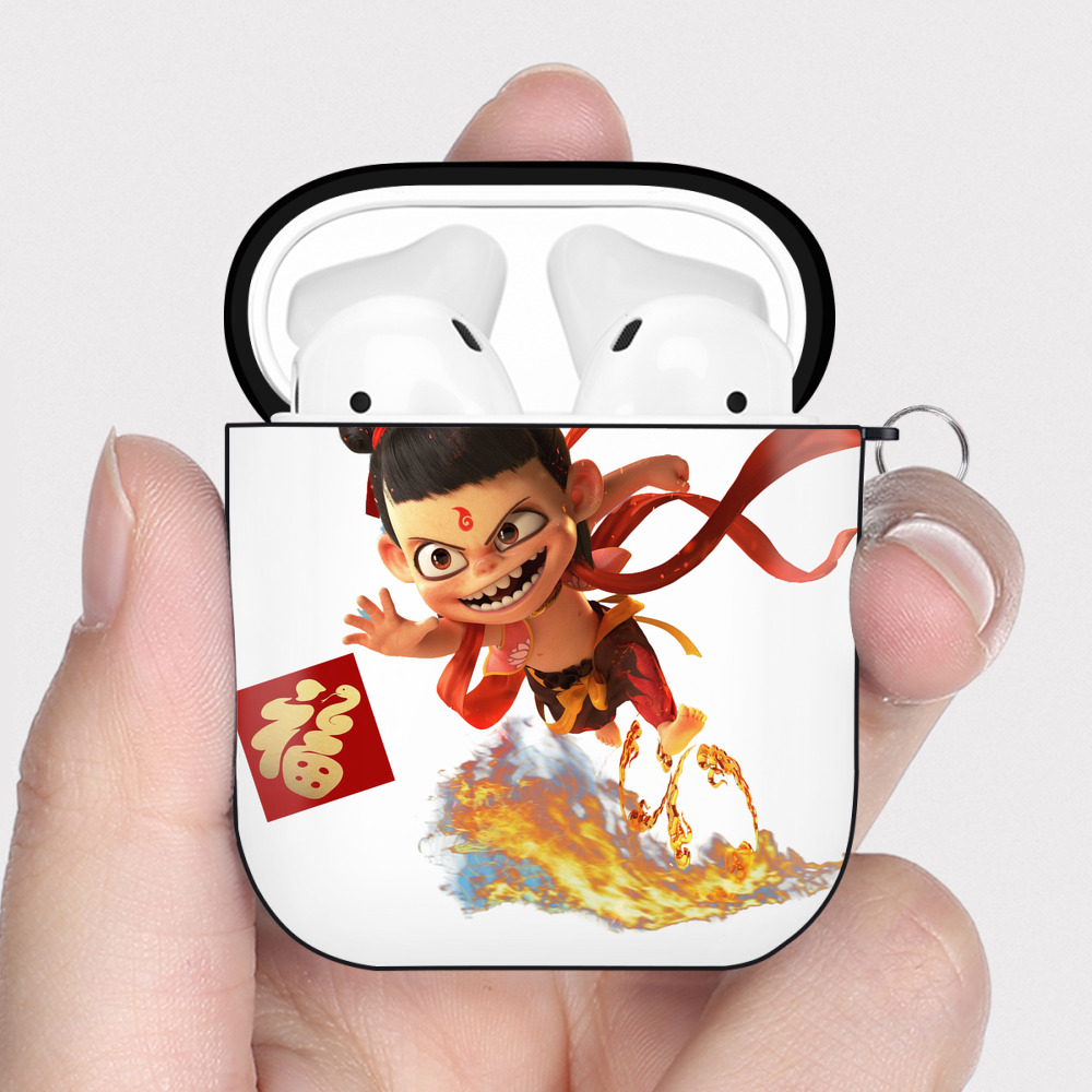 （画像用） Ne Zha 2 ナタ 魔童の大暴れ AirPods 第2世代保護ケース ハードシェル ブラック 耐衝撃・防指紋・カラビナ付き
