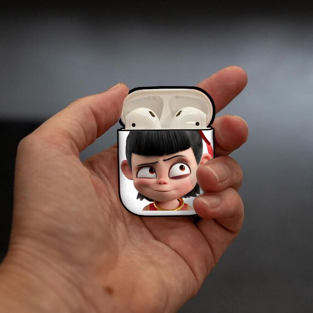Ne Zha 2 ナタ 魔童の大暴れ AirPods 第2世代保護ケース ハードシェル ブラック 耐衝撃・防指紋・カラビナ付き