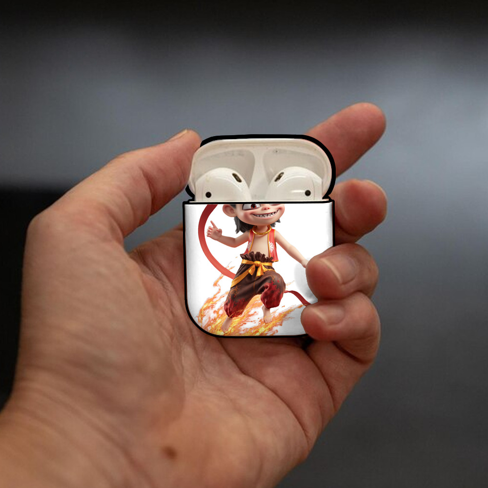Ne Zha 2 ナタ 魔童の大暴れ AirPods 第2世代保護ケース ハードシェル ブラック 耐衝撃・防指紋・カラビナ付き