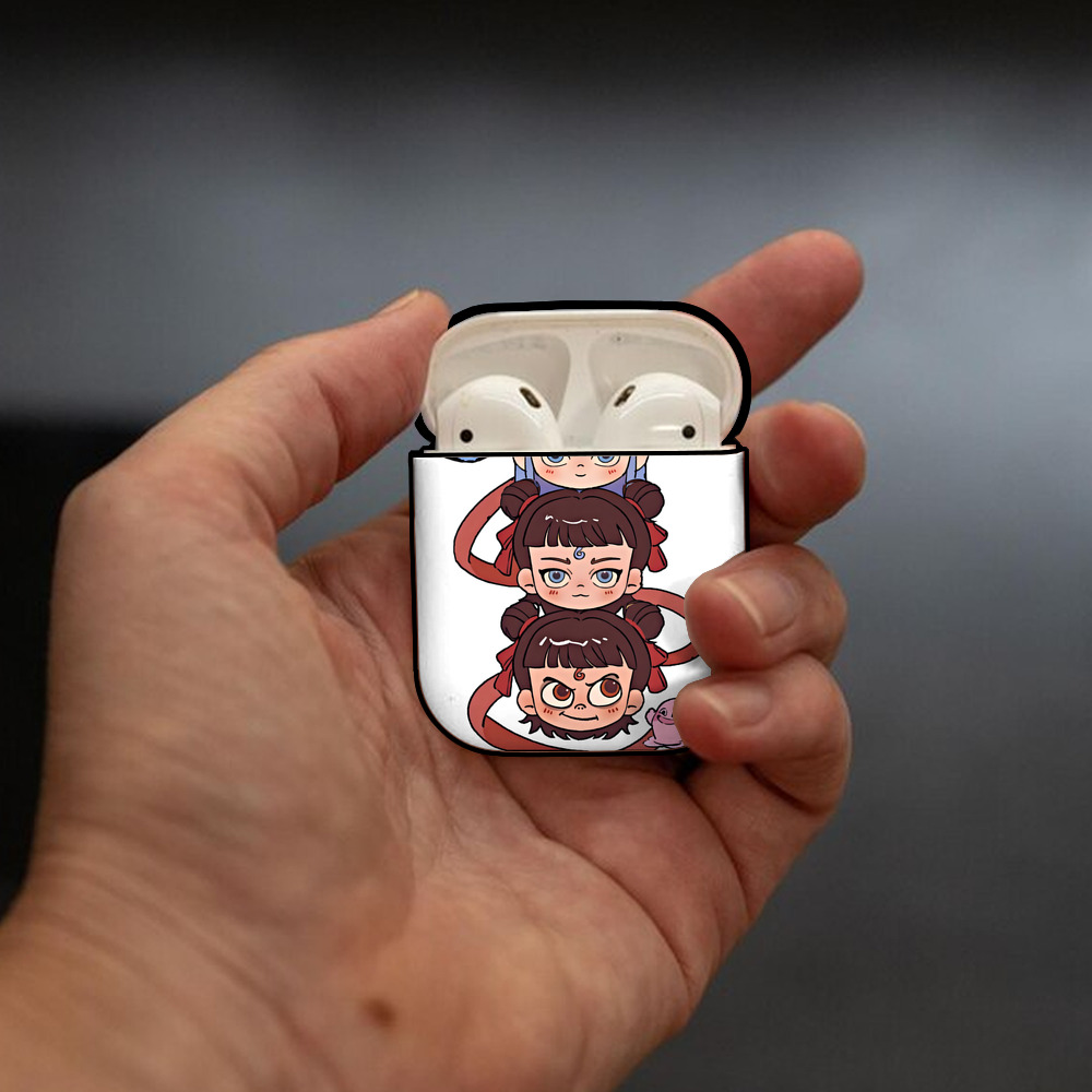 Ne Zha 2 ナタ 魔童の大暴れ AirPods 第2世代保護ケース ハードシェル ブラック 耐衝撃・防指紋・カラビナ付き