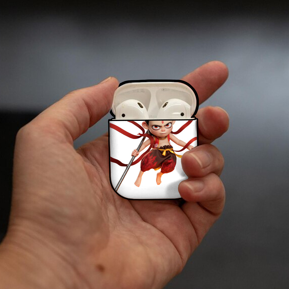 Ne Zha 2 ナタ 魔童の大暴れ AirPods 第2世代保護ケース ハードシェル ブラック 耐衝撃・防指紋・カラビナ付き