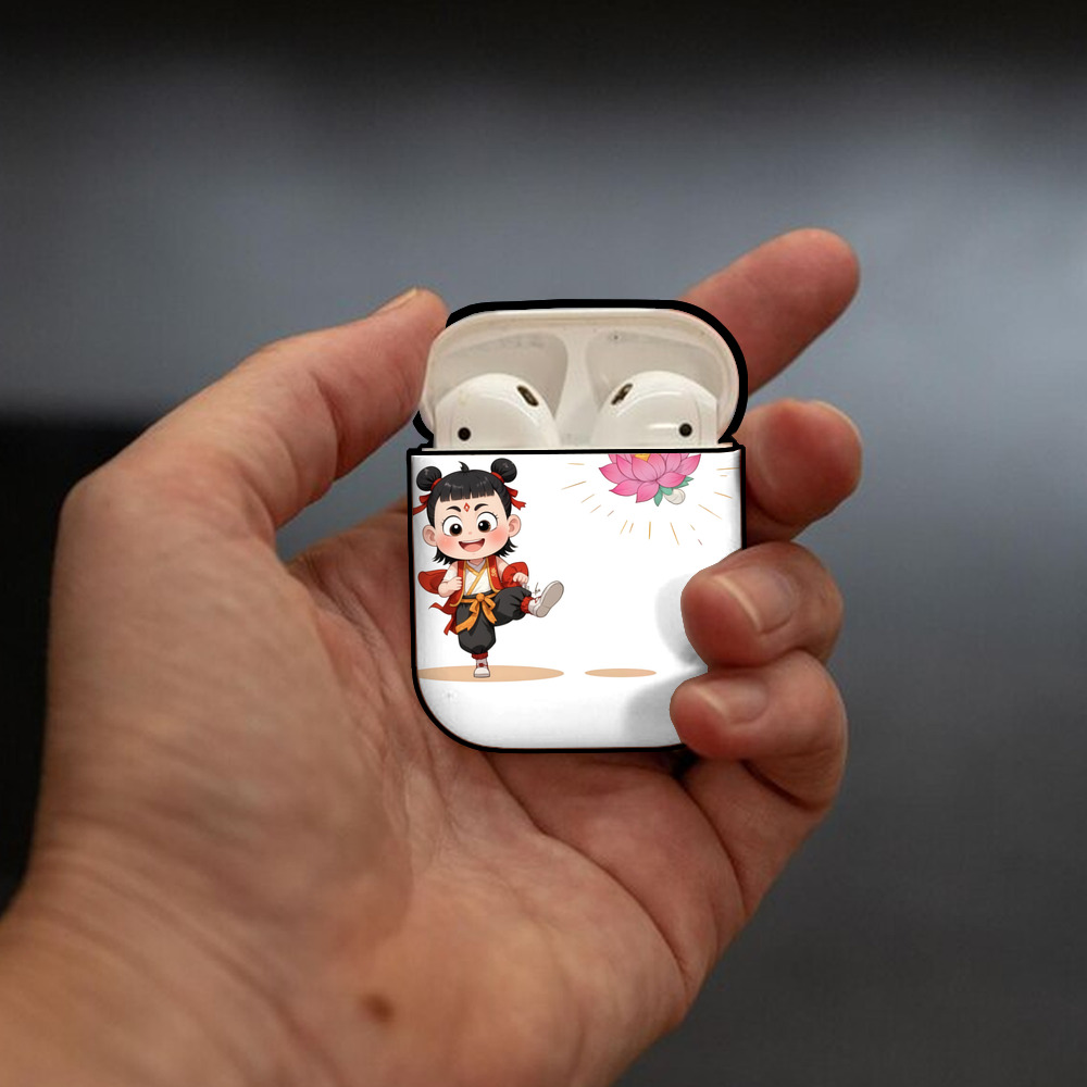 Ne Zha 2 ナタ 魔童の大暴れ AirPods 第2世代保護ケース ハードシェル ブラック 耐衝撃・防指紋・カラビナ付き