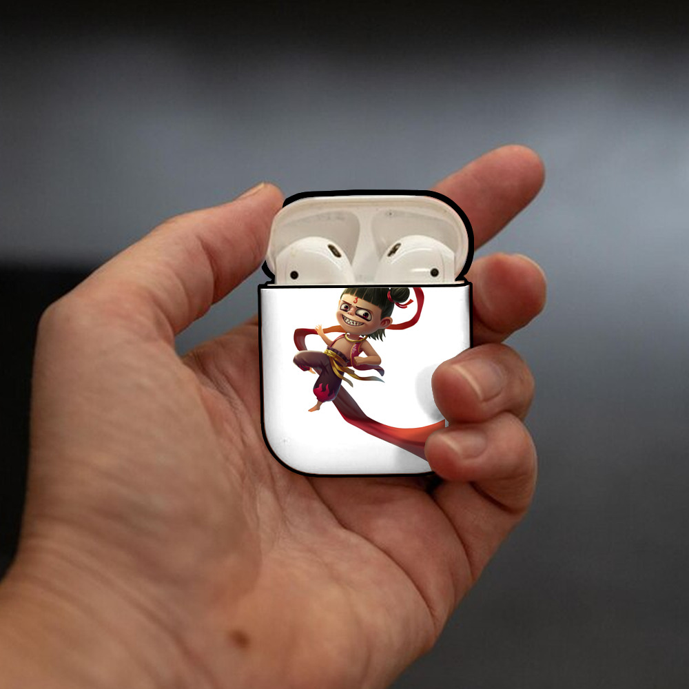 Ne Zha 2 ナタ 魔童の大暴れ AirPods 第2世代保護ケース ハードシェル ブラック 耐衝撃・防指紋・カラビナ付き