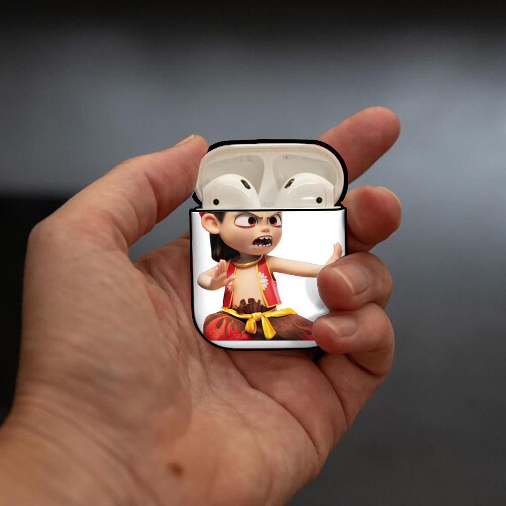 Ne Zha 2 ナタ 魔童の大暴れ AirPods 第2世代保護ケース ハードシェル ブラック 耐衝撃・防指紋・カラビナ付き