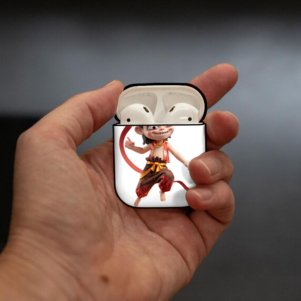 Ne Zha 2 ナタ 魔童の大暴れ AirPods 第2世代保護ケース ハードシェル ブラック 耐衝撃・防指紋・カラビナ付き
