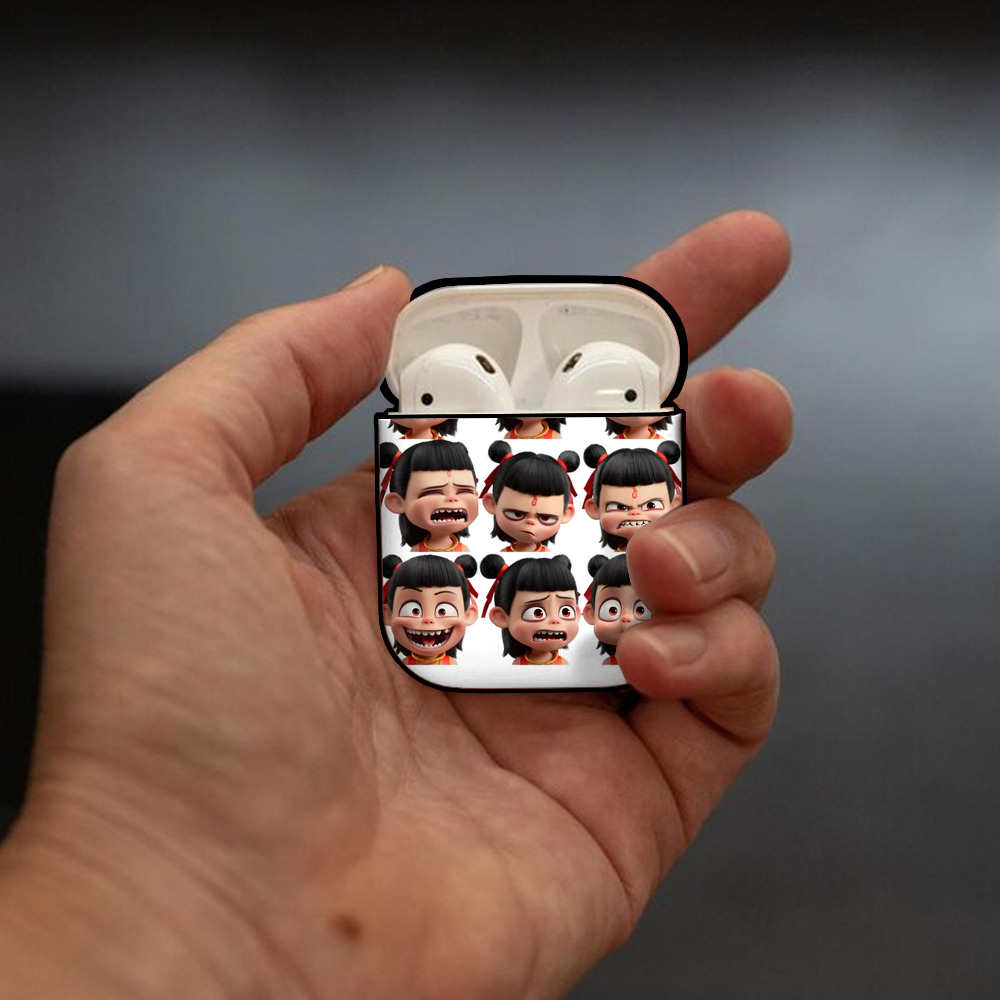 Ne Zha 2 ナタ 魔童の大暴れ AirPods 第2世代保護ケース ハードシェル ブラック 耐衝撃・防指紋・カラビナ付き