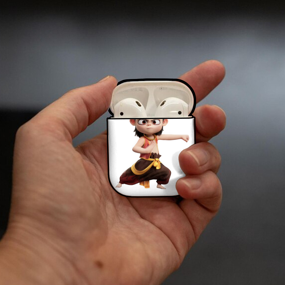 Ne Zha 2 ナタ 魔童の大暴れ AirPods 第2世代保護ケース ハードシェル ブラック 耐衝撃・防指紋・カラビナ付き