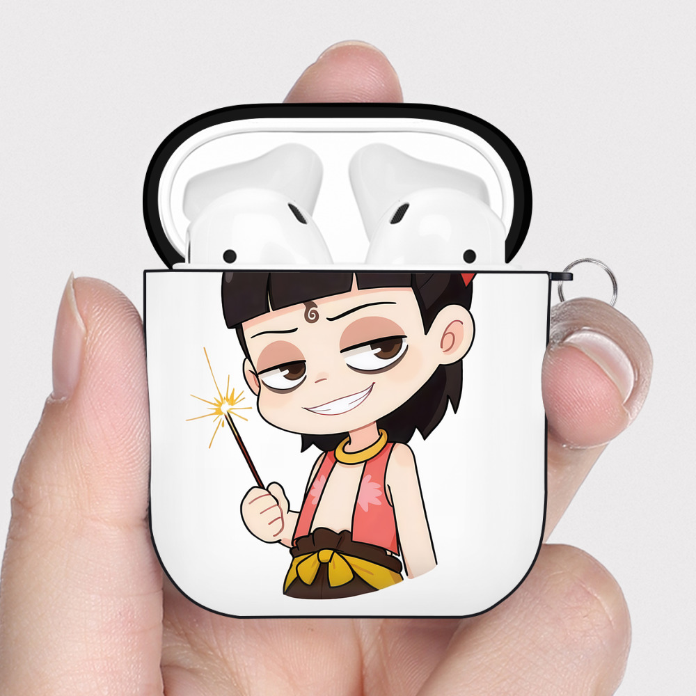 （画像用） Ne Zha 2 ナタ 魔童の大暴れ AirPods 第2世代保護ケース ハードシェル ブラック 耐衝撃・防指紋・カラビナ付き