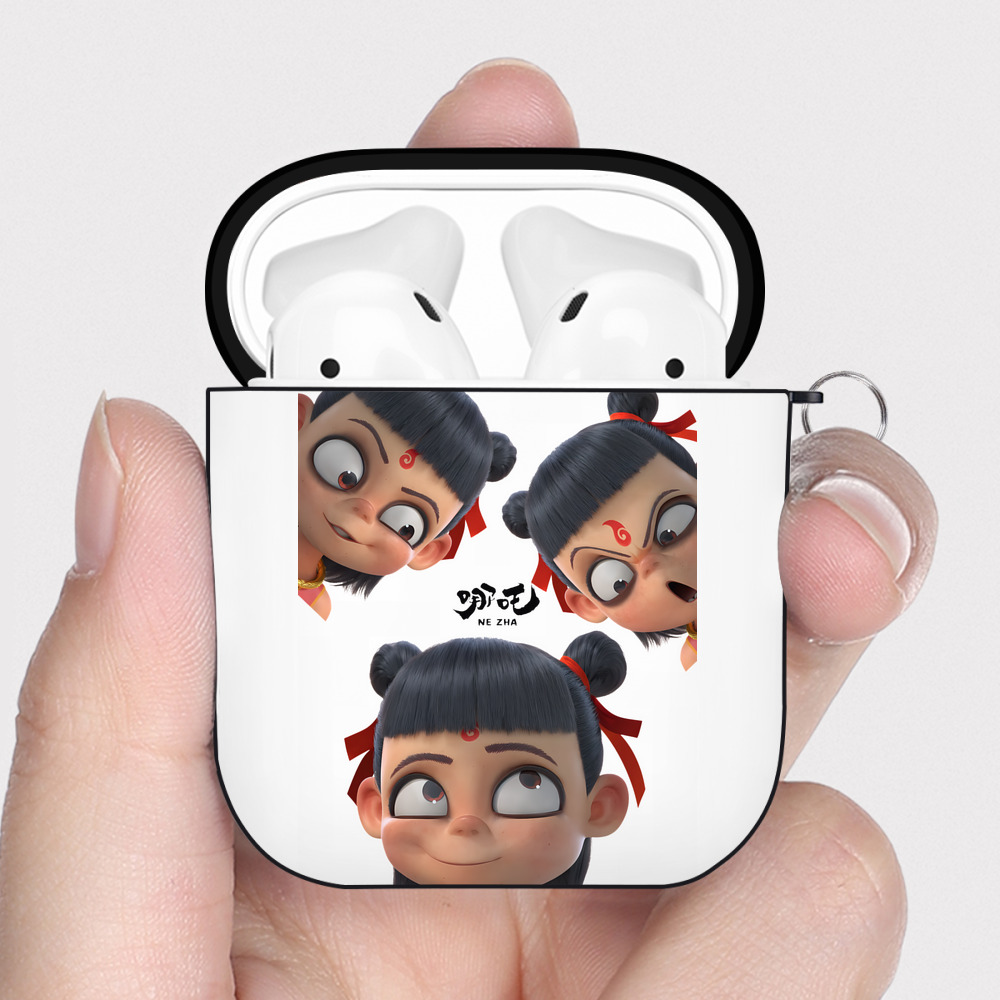 （画像用） Ne Zha 2 ナタ 魔童の大暴れ AirPods 第2世代保護ケース ハードシェル ブラック 耐衝撃・防指紋・カラビナ付き