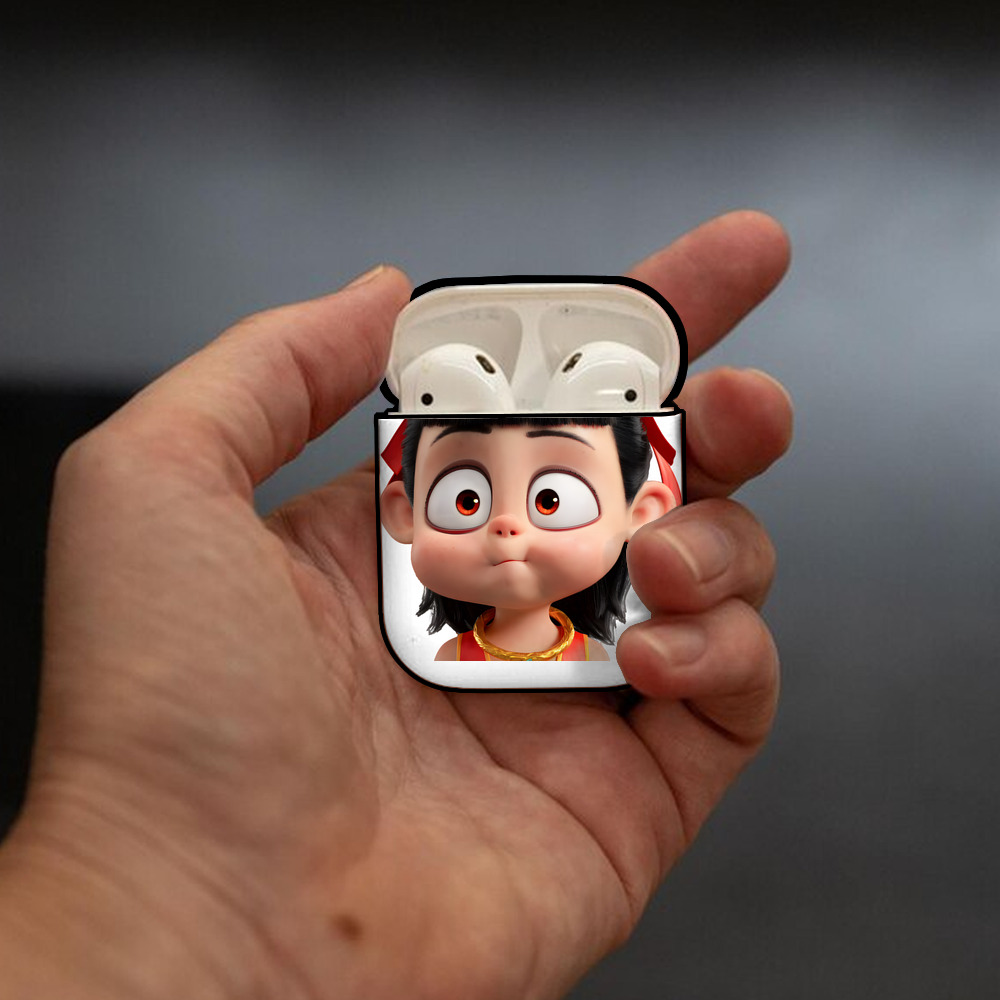 Ne Zha 2 ナタ 魔童の大暴れ AirPods 第2世代保護ケース ハードシェル ブラック 耐衝撃・防指紋・カラビナ付き