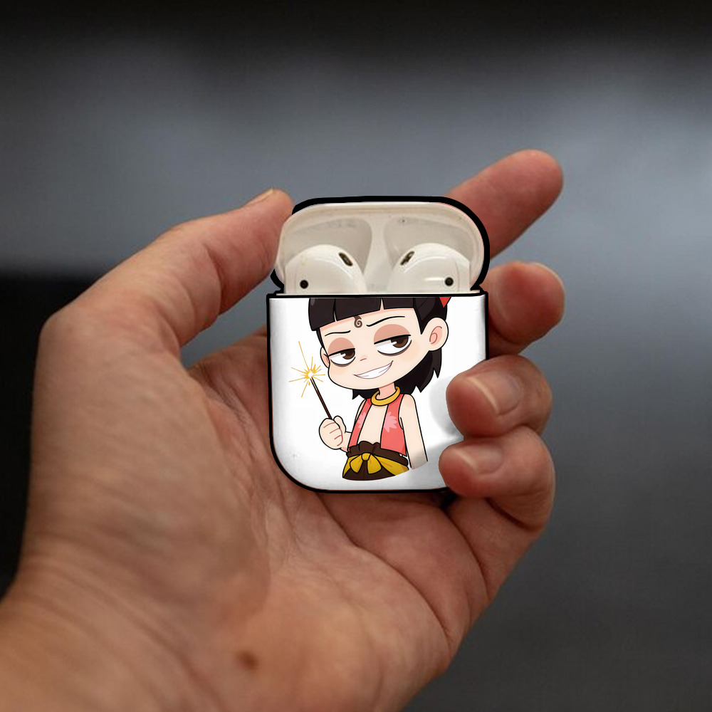 Ne Zha 2 ナタ 魔童の大暴れ AirPods 第2世代保護ケース ハードシェル ブラック 耐衝撃・防指紋・カラビナ付き